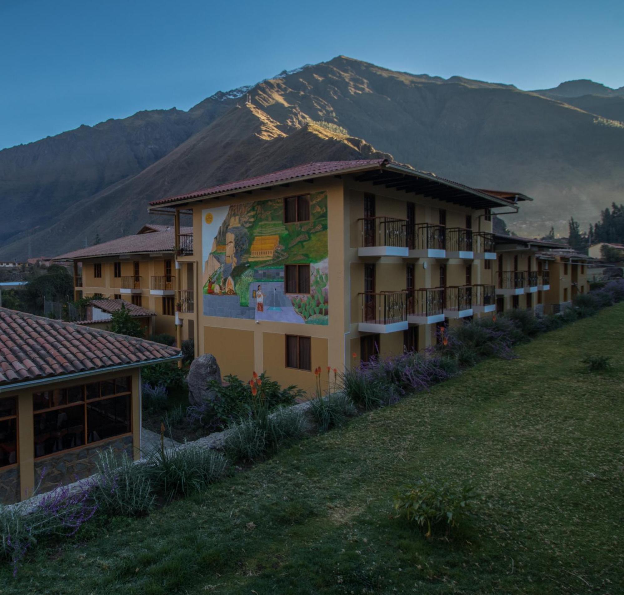Tunupa Lodge Hotel Ollantaytambo Ngoại thất bức ảnh