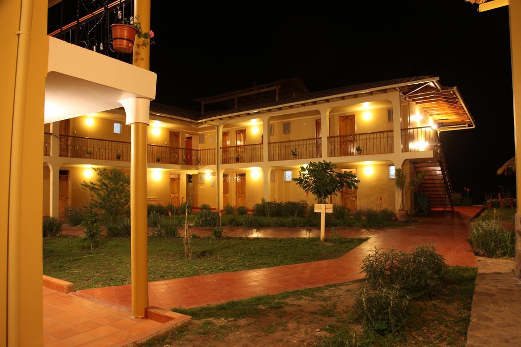 Tunupa Lodge Hotel Ollantaytambo Ngoại thất bức ảnh